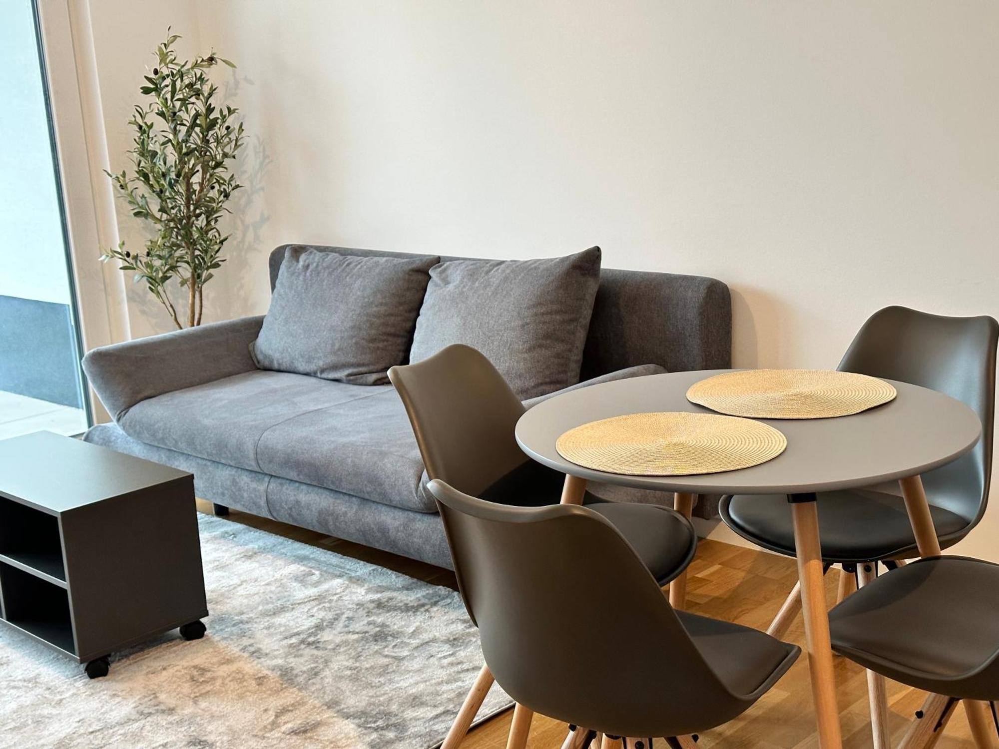 Modernes Apartment I Parkplatz I Terrasse Blumberg Esterno foto